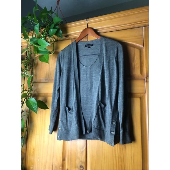 Banana Republic Merino Wool Buttonfront Boyfriend Cardigan-SP - Picture 2 of 12